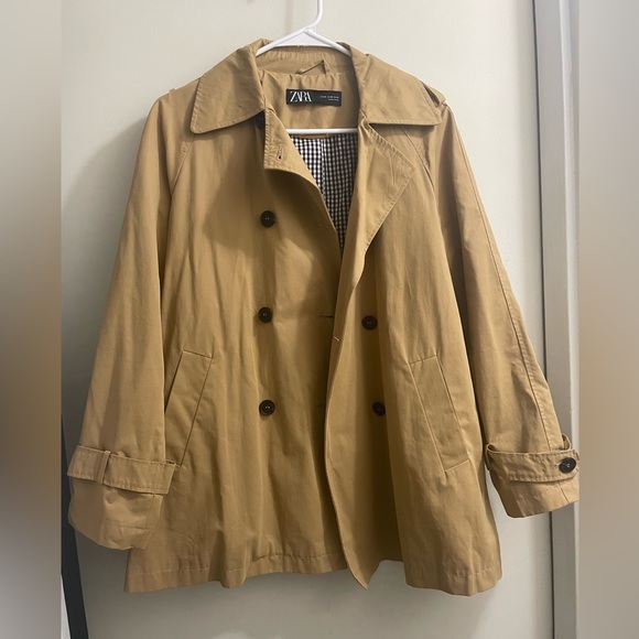 Zara Jackets & Blazers - Zara trench coat, size XS
